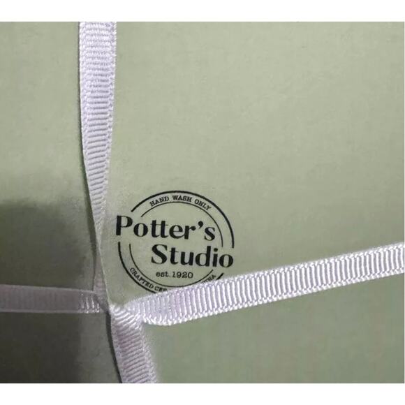 Bunny Boulevard Fine Porcelain Egg Cups Set of 4 Spring Easter Bunny Decor NIB - Picture 9 of 9